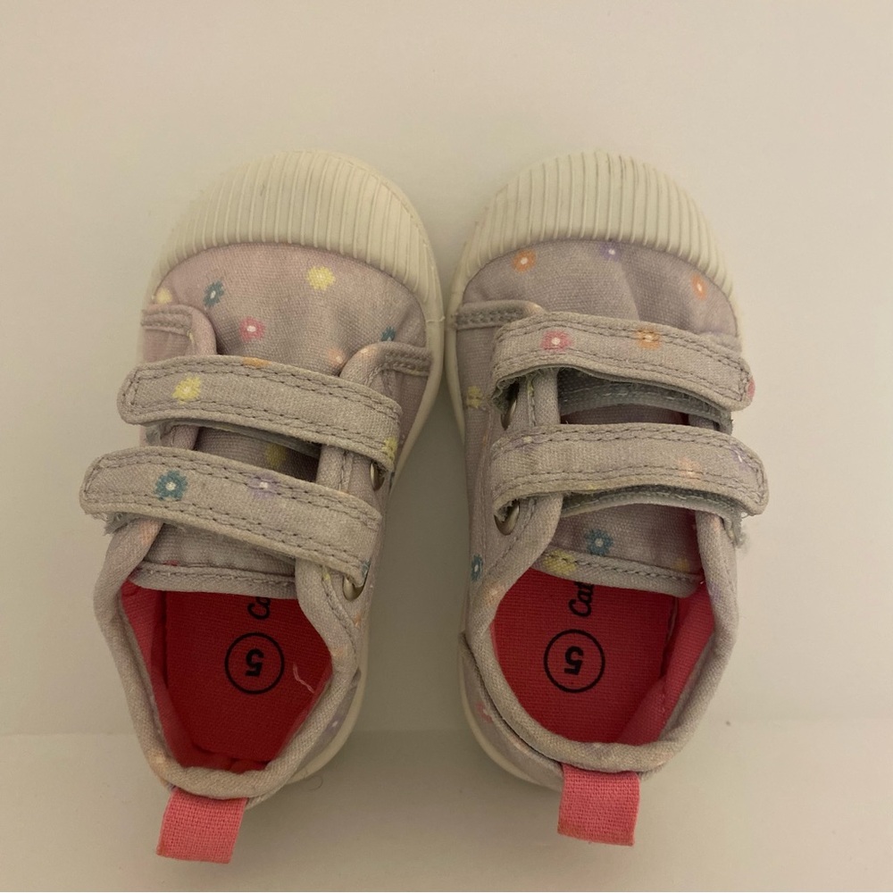 Cat and jack Toddler Parker Daisy Print Sneakers size 5